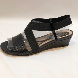 Naturalizer N5 Comfort Sandal